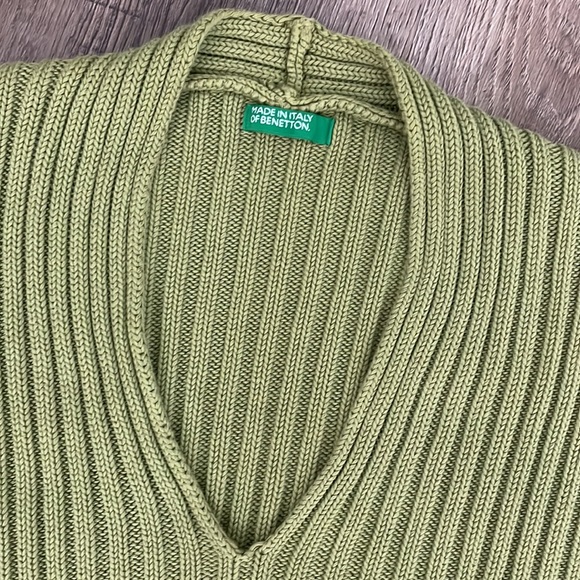 Vintage Y2K Benetton Ribbed Chartreuse Green V Neck Cotton Knit Sweater Womens - Picture 4 of 7